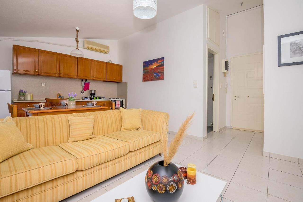 City Melody Apartment With Private Parking อเล็กซานโดรโพลิส ภายนอก รูปภาพ